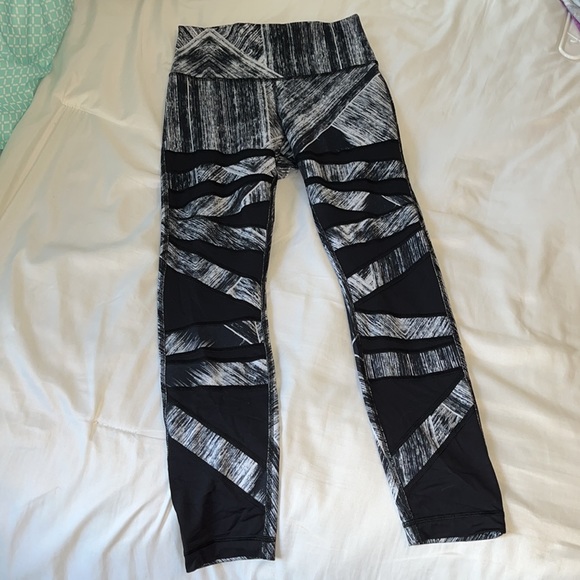 LULULEMON: high times cropped leggings - Picture 5 of 6